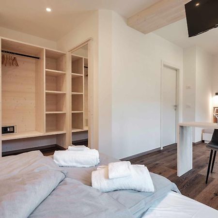 Hotel Garni Alta Valle Vione 部屋 写真