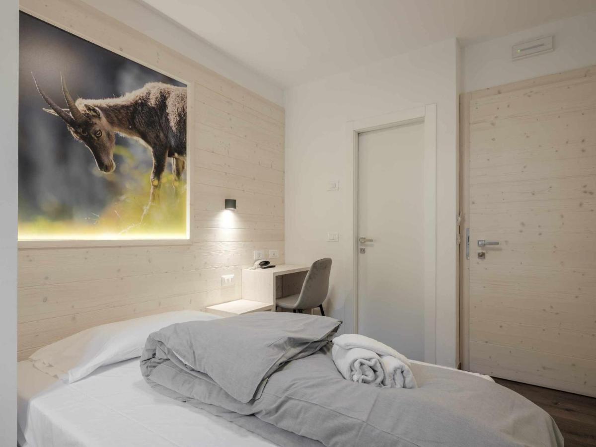 Hotel Garni Alta Valle Vione 部屋 写真