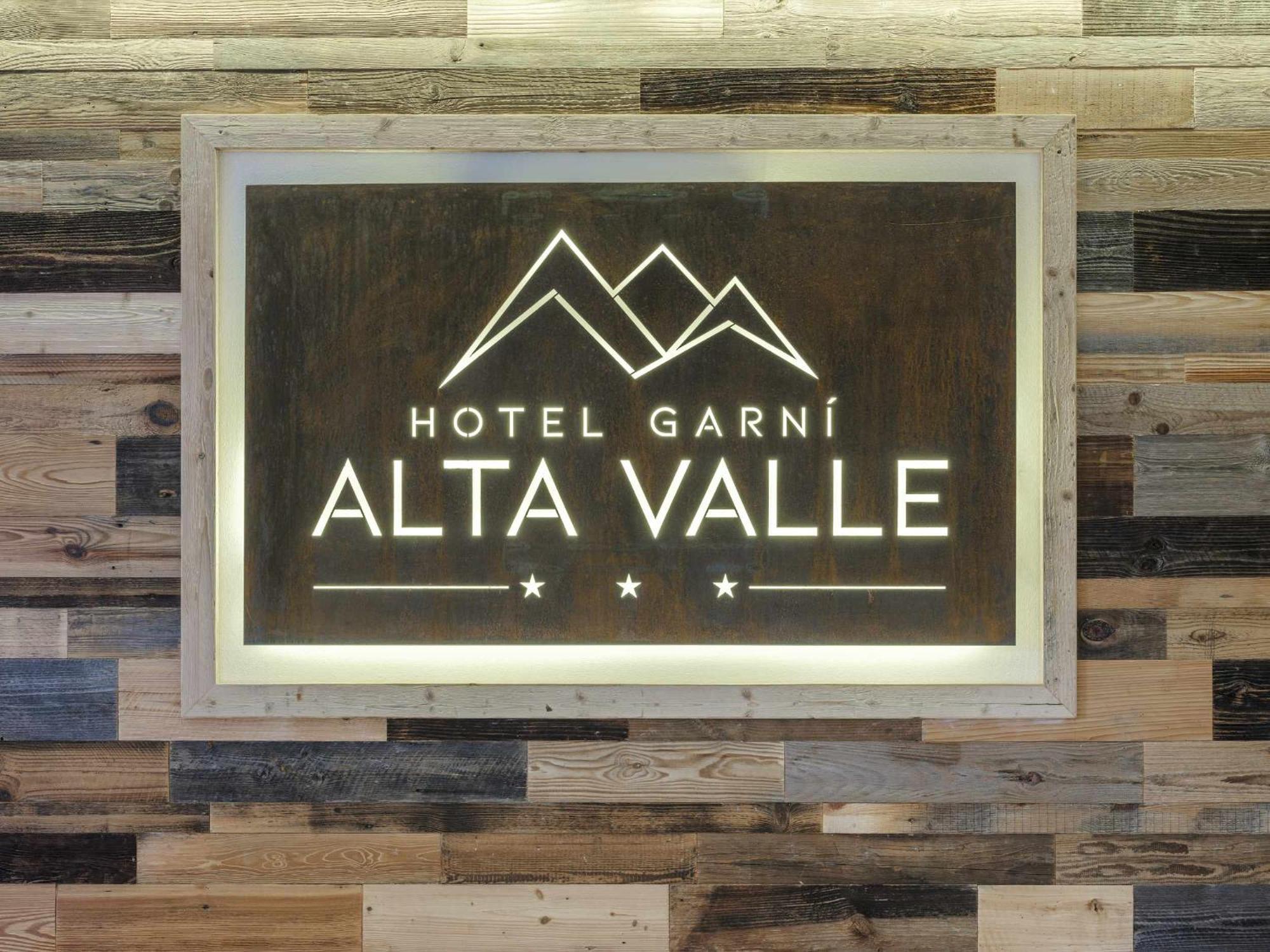 Hotel Garni Alta Valle Vione 部屋 写真